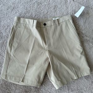 7 for all mankind khaki shorts, size 32 NWOT